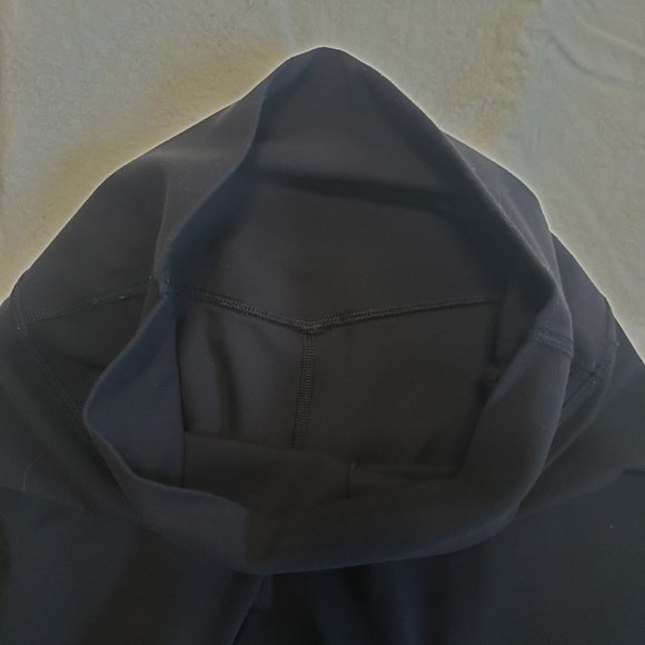 Lululemon Align II Tight Leggings 25” 7/8 length - Black - Sizes 2 &4 - Picture 13 of 13